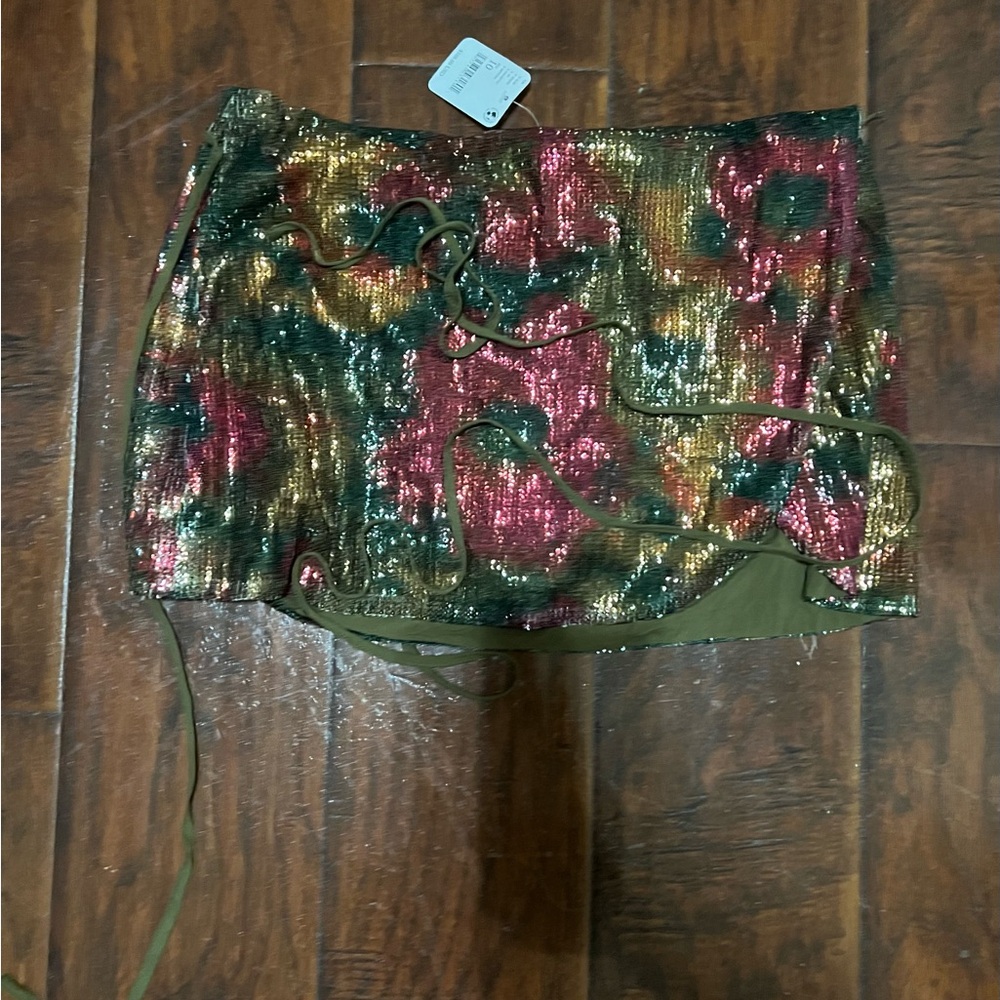 Never used sequined free people skirt with built in shorts